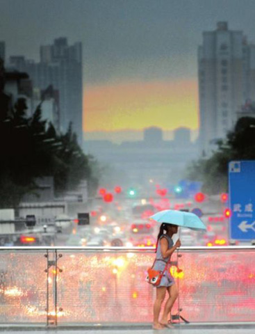 �Ĵ��֡������� 11����·�ж�9�ؾ����οͽ���