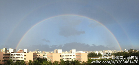 海口雷雨过后见双彩虹(图)