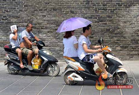 ���ϡ����������족 �ϲ����¡����󡱱���������ˬ