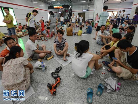 ���ݸ������ġ�˫������ �����˵�������