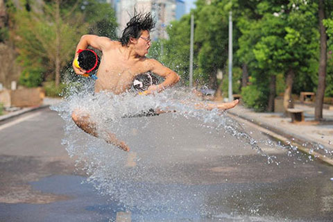 ����7�¼��˸��´� �������������Ƭ��