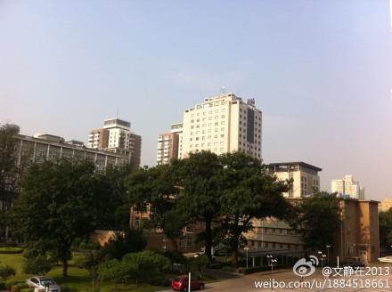 今天北京西部北部有阵雨 外出注意防雨