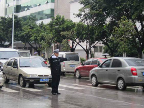 云南遭暴雨损失惨重 今明降雨无意退场