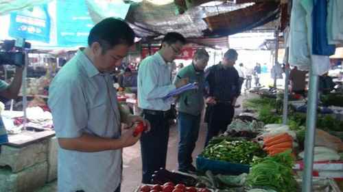 检查登记农贸市场蔬菜