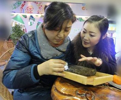 湖北恩施:硒部茶业新产品黑茶备受关注