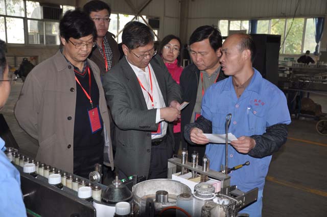 农业部农药检定所到广西进行高毒农药可溯源管理工作调研