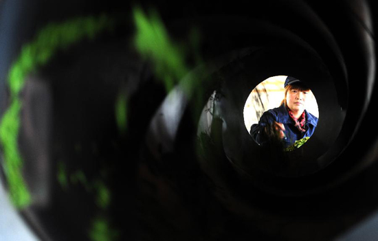 4��2�գ���Ǯ����ͥũ���Ʋ賧��������Ա�Բ�Ҷ����ɱ�ࡣ