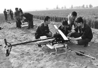 �����ܿ�ũ������ֱ������ũҩ 6������15Ķ����2