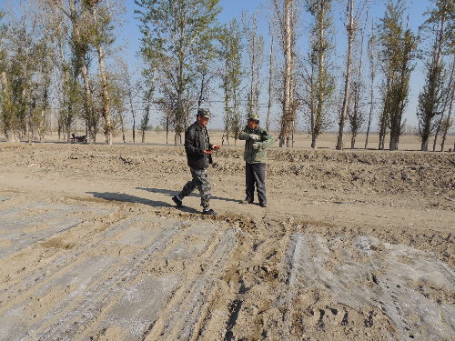 新疆兵团八十九团一连“调解小组”活跃棉田解民忧