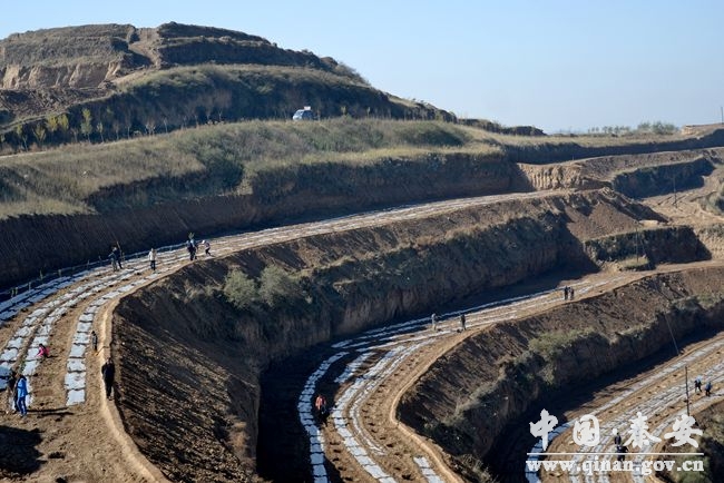 �����ذ���������ת���ƹ�԰��ģ������2