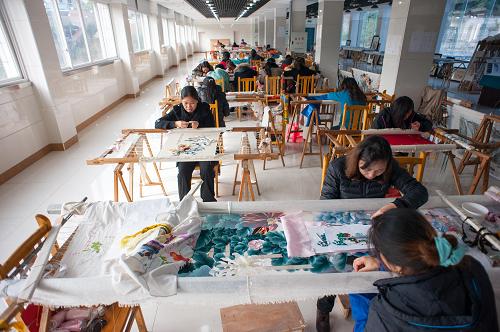 重庆:三峡移民迈上致富路