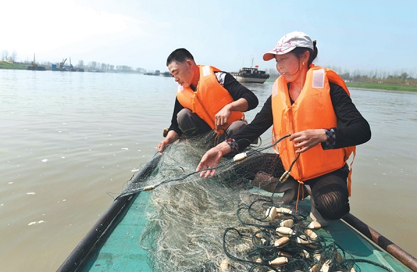 ���գ������ȫ�߽���