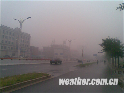 河北秋雨瑟瑟 部分地区今晨出现大雾天气