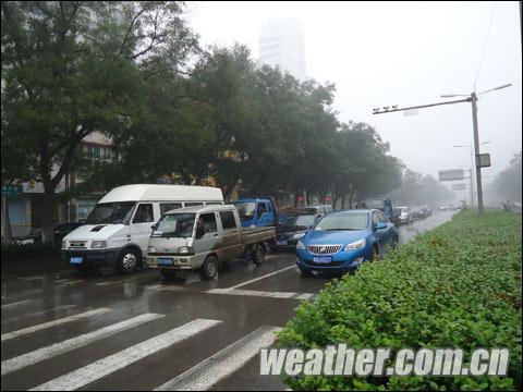 冷空气来袭 降雨降温齐聚河北
