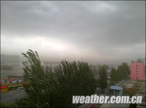 内蒙古中西部持续降温 19日或再战冷空气