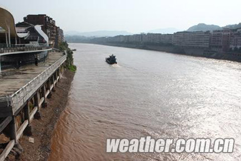 贵州赤水普降大雨 旱情缓解