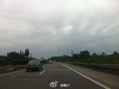 四川阴雨连绵局地雷暴 成都迎入秋最低温