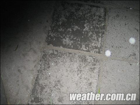 北京今晨出现降雪