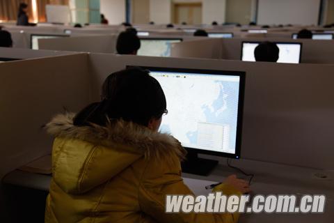 ����Ԥ����Ӣ��۾��� ������ҵ����������Ļ