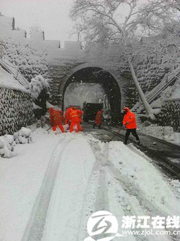 临安大雪造成经济损失452万元 出行前请拨打96266“探路”