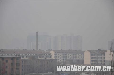 内蒙古大风降温来袭 情人节出门可准备贴心保暖衣物