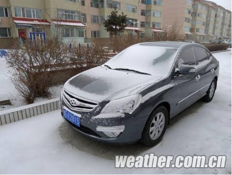 大庆今晨迎来降雪 气温较低需防寒