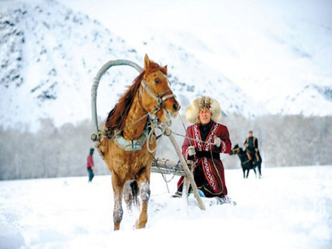 阳春三月前来一次最后的冰雪畅游