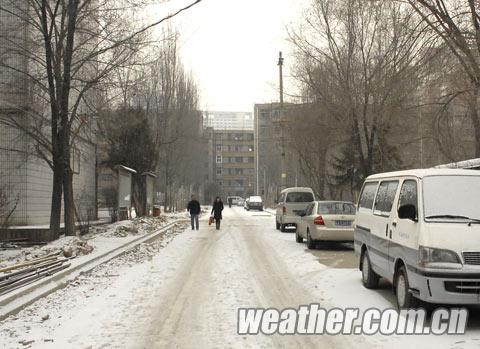 �ຣӭ��Χ��ѩ ��ͨ������Ӱ��