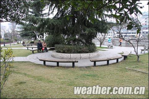 ���������������չ������´��¸� ��������������