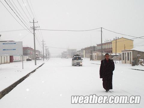 �ຣ��ؽ��´�ѩ ����ӭ���������ѩ����