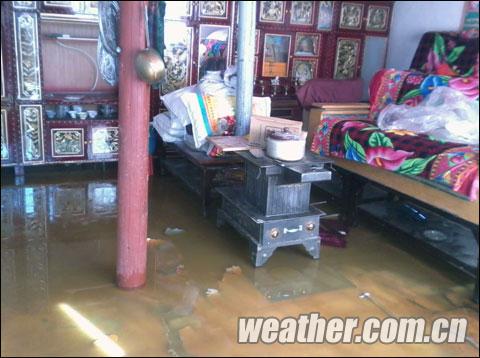 �ຣ�ʵ»�ѩ�ڻ��������� ���콵ѩ����