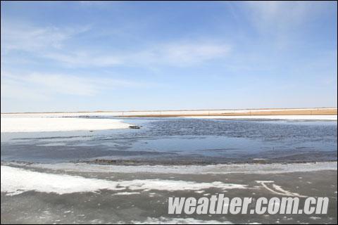 青海湖开湖较去年提前8天 气温偏高为主因