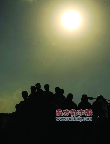 �㶫30�����и��ճ�35�� ����ӭǿ��ˮ���������ݻ�