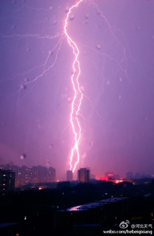 雷雨频扰河北 部分地区有大雨