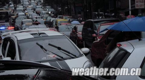 贵阳高考遇暴雨 今明两天降水持续