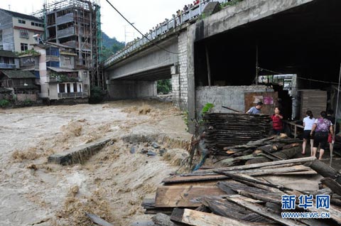 ���ϻ�ͬ�����ش����Ϯ��