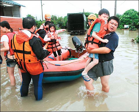 ̨��ǿ��������6�� �����н���ͣ��ͣ��