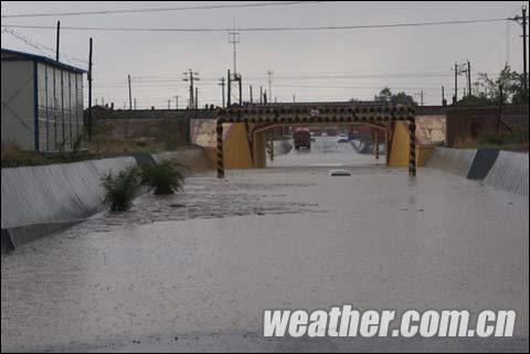 内蒙古乌兰察布出现少见强降雨 日降水量创历史新高