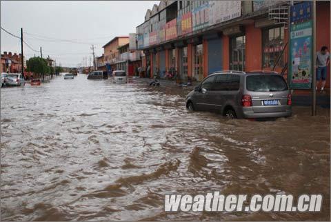 内蒙古乌兰察布出现少见强降雨 日降水量创历史新高