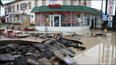 俄暴雨洪水已致150人丧生 当局将9日定为哀悼日
