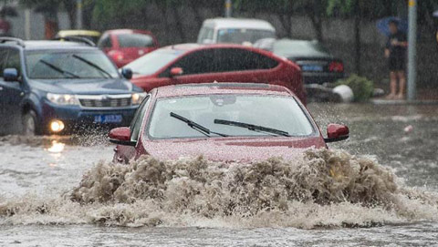 �����������Ƕദ����������������ǿ��ˮ�򽫽���