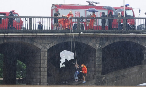 ����ʡӭ�������Χǿ����465��������(ͼ)